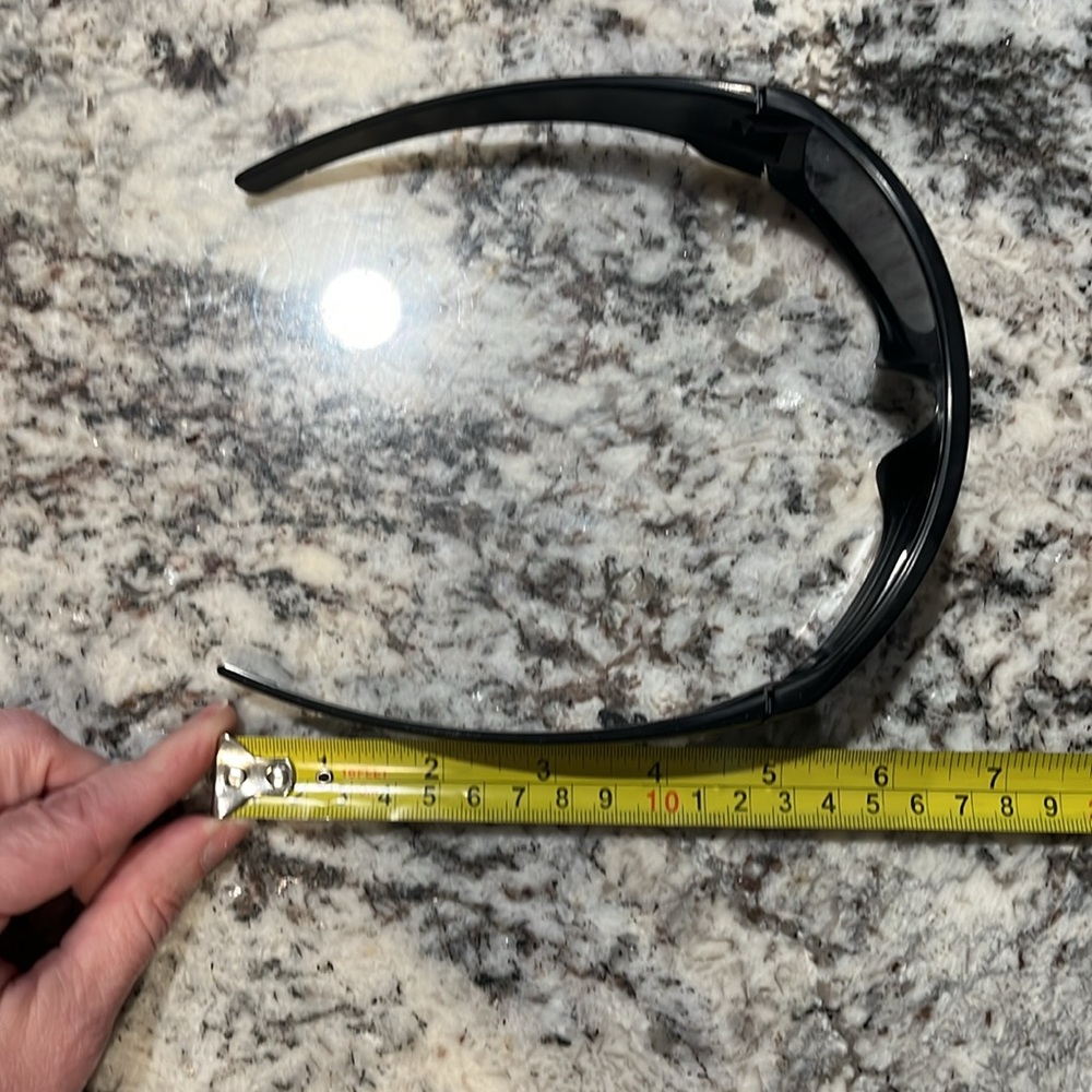Brand new- never worn mens Oakley sunglasses - Picture 5 of 10